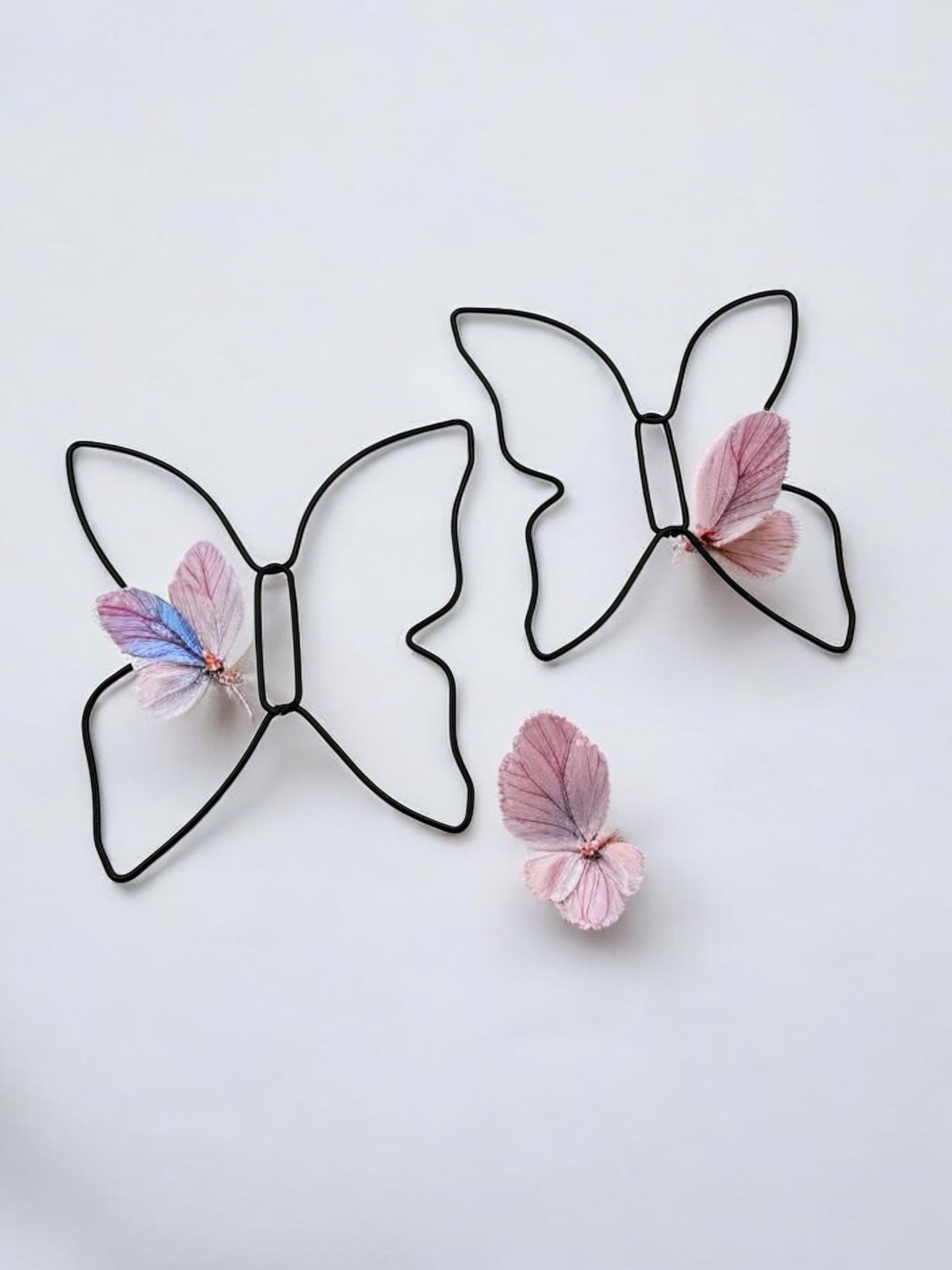 Minimalist Lightweight WireButterfly Shape Design Earrings