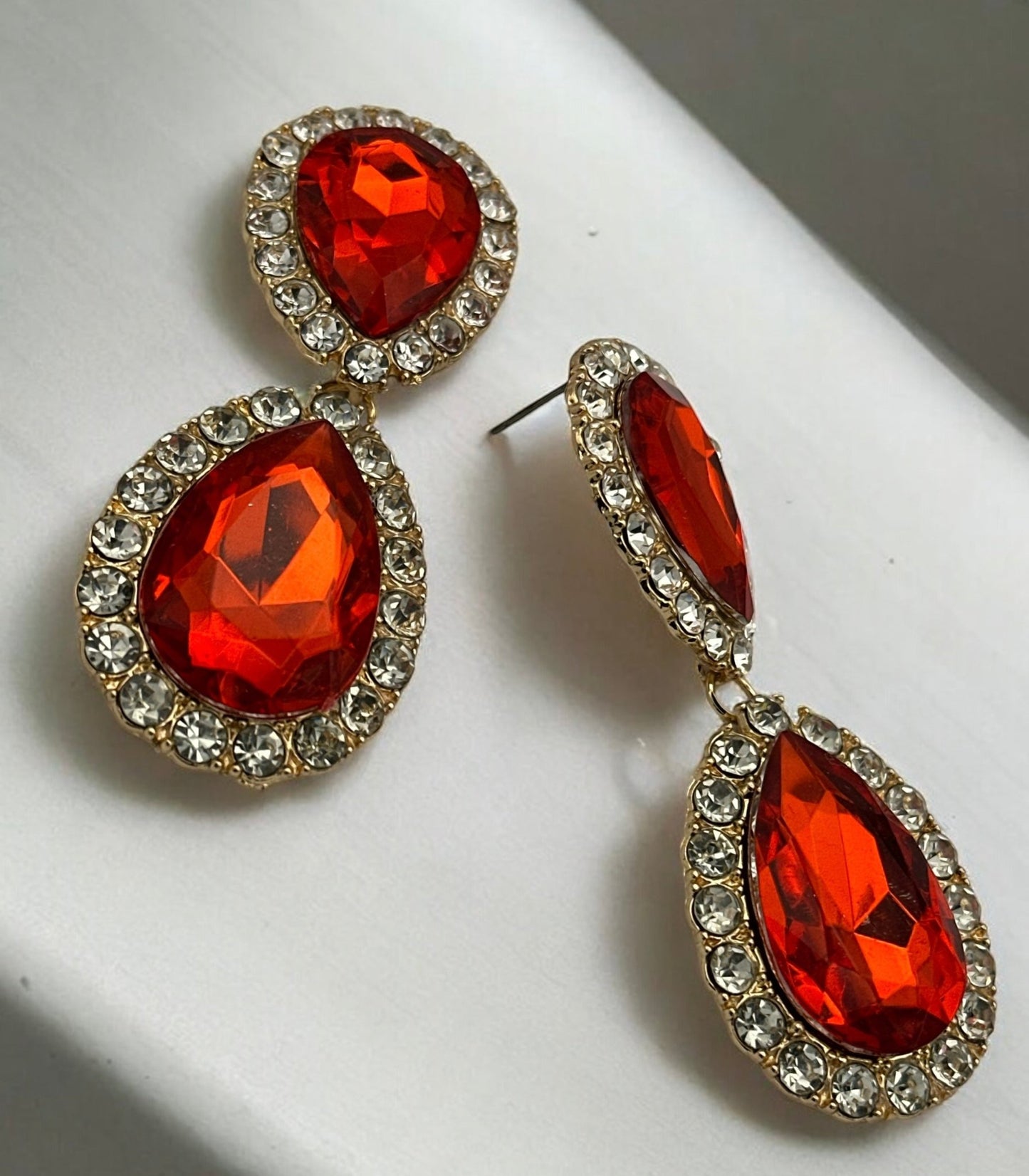 Elegant Vintage - Style Teardrop Crystal Statement Dangle Earrings - Fatisha Boutique